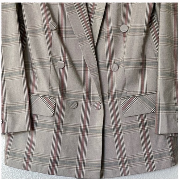 New!! ⭐️💞 Cabi Sleuth Blazer - Picture 8 of 13